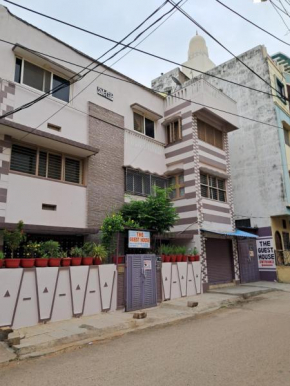 3 BHK Non-AC for 4 to 10 Guests for Families